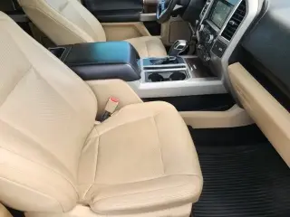 Ford F-150 2017 4x2 Lariat 4dr SuperCrew 5.5 ft. SB