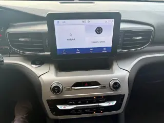 Ford Explorer 2023 XLT 4dr SUV