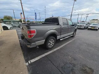 Ford F-150 2011 4x2 XL 4dr SuperCrew Styleside 5.5 ft. SB