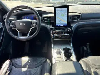 Ford Explorer 2023 AWD Platinum 4dr SUV