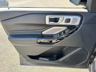 Ford Explorer 2023 AWD Platinum 4dr SUV