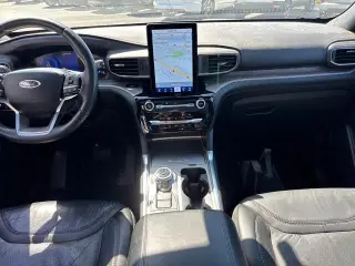 Ford Explorer 2023 AWD Platinum 4dr SUV
