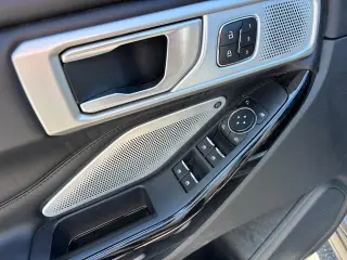 Ford Explorer 2023 AWD Platinum 4dr SUV
