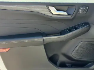 Ford Escape 2024 AWD Platinum 4dr SUV