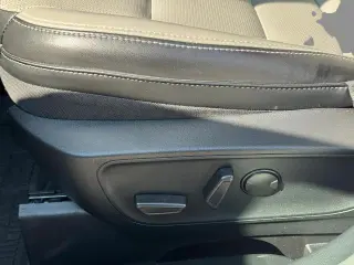 Ford Escape 2024 AWD Platinum 4dr SUV
