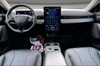 Ford Mustang Mach-E 2023 AWD Premium 4dr SUV