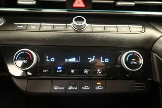 Hyundai ELANTRA 2024 SEL Sedán de 4 puertas
