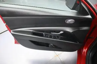 Hyundai ELANTRA 2024 SEL Sedán de 4 puertas