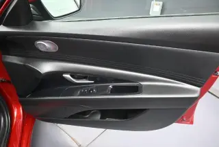 Hyundai ELANTRA 2024 SEL Sedán de 4 puertas