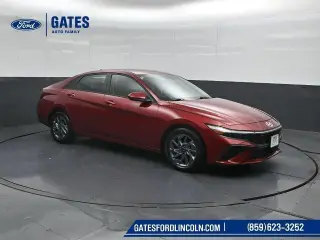 Hyundai ELANTRA 2024 SEL Sedán de 4 puertas