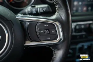 Jeep Wrangler Unlimited 2018 4x4 Moab SUV de 4 puertas (lanzamiento de mitad de año)