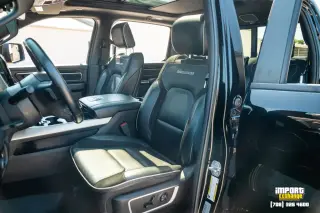 Ram 1500 2019 4x4 Laramie Crew Cab de 4 puertas y caja corta de 5.6 pies