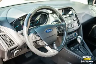 Ford Focus 2015 SE Sedán de 4 puertas