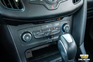 Ford Focus 2015 SE Sedán de 4 puertas