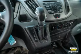 Ford Transit 2015 350 3 puertas LWB Furgón de techo alto con puerta corrediza en el lado del pasajero