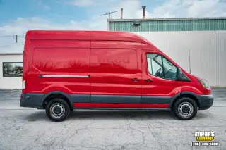 Ford Transit 2015 350 3 puertas LWB Furgón de techo alto con puerta corrediza en el lado del pasajero