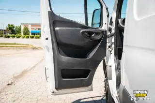 Furgoneta de carga con techo alto Mercedes-Benz Sprinter 2019 4x2 3500XD 3 puertas 170 pulgadas de distancia entre ejes