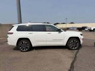 Jeep Grand Cherokee L 2023 4x4 Overland SUV de 4 puertas