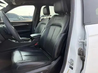 Jeep Grand Cherokee L 2023 4x4 Overland SUV de 4 puertas