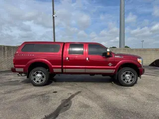 Ford F-250 Super Duty 2015 4x4 Platinum 4dr Crew Cab 8 ft. LB Pickup