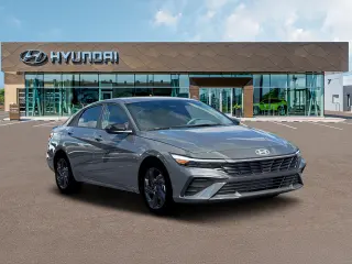 Hyundai ELANTRA 2026 SEL Sport 4dr Sedan