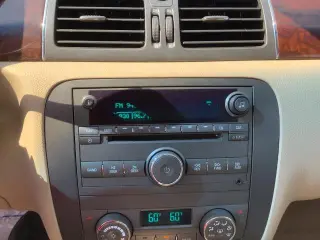Buick Lucerne 2011 CXL 4dr Sedan