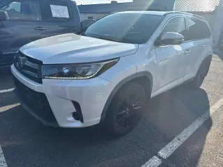 Toyota Highlander 2019 AWD SE 4dr SUV