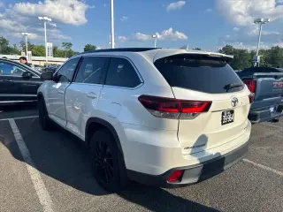 Toyota Highlander 2019 AWD SE 4dr SUV