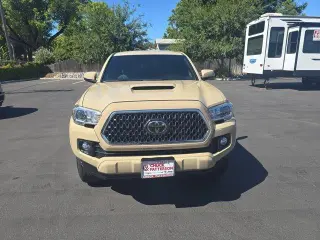Toyota Tacoma 2019 4x4 TRD Sport 4dr Double Cab 5.0 ft SB 6A