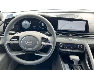 Hyundai ELANTRA 2024 SEL 4dr Sedan