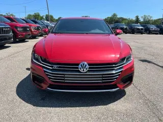 Volkswagen Arteon 2019 SE R-Line 4dr Sedan w/19 Inch Wheels
