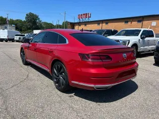 Volkswagen Arteon 2019 SE R-Line 4dr Sedan w/19 Inch Wheels