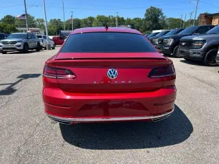 Volkswagen Arteon 2019 SE R-Line 4dr Sedan w/19 Inch Wheels