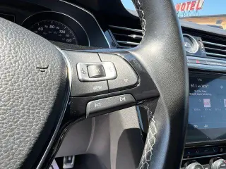 Volkswagen Arteon 2019 SE R-Line 4dr Sedan w/19 Inch Wheels