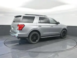 Ford Expedition 2022 4x2 XLT 4dr SUV