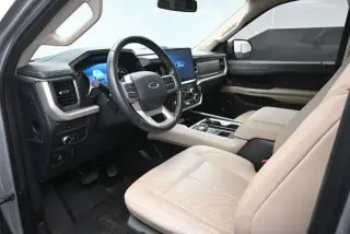 Ford Expedition 2022 4x2 XLT 4dr SUV