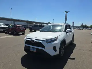 Toyota RAV4 2024 XLE 4dr SUV