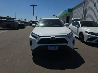 Toyota RAV4 2024 XLE 4dr SUV