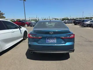 Toyota Camry 2025 SE 4dr Sedan