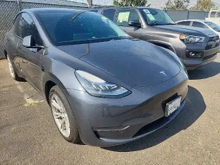 Tesla Model Y 2023 AWD Long Range 4dr Crossover