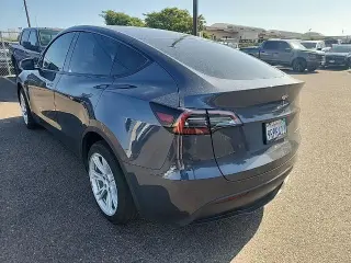 Tesla Model Y 2023 AWD Long Range 4dr Crossover