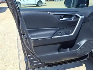Toyota RAV4 2024 XLE 4dr SUV