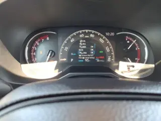 Toyota RAV4 2024 XLE 4dr SUV