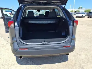Toyota RAV4 2024 XLE 4dr SUV