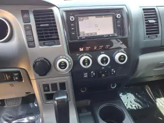 Toyota Sequoia 2016 4x2 SR5 4dr SUV