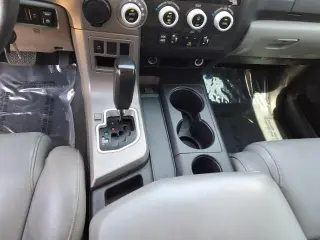 Toyota Sequoia 2016 4x2 SR5 4dr SUV