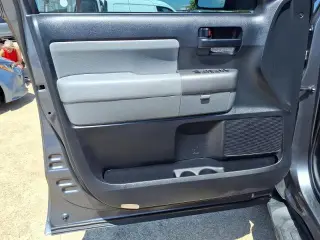 Toyota Sequoia 2016 4x2 SR5 4dr SUV