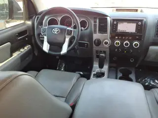 Toyota Sequoia 2016 4x2 SR5 4dr SUV