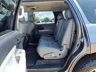 Toyota Sequoia 2016 4x2 SR5 4dr SUV