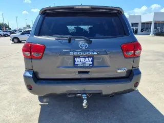 Toyota Sequoia 2016 4x2 SR5 4dr SUV